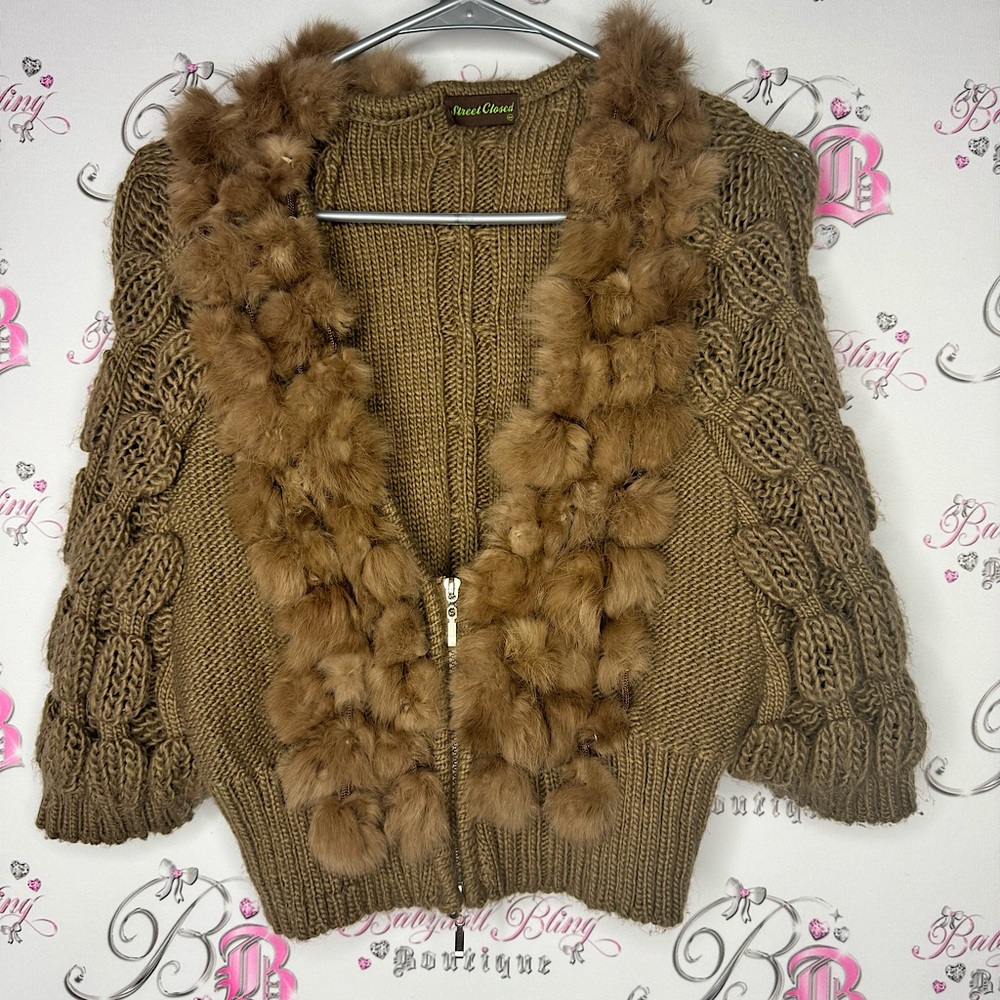 Street closed cardigan sweater rabbit fur crochet knit zip up bubble style cute